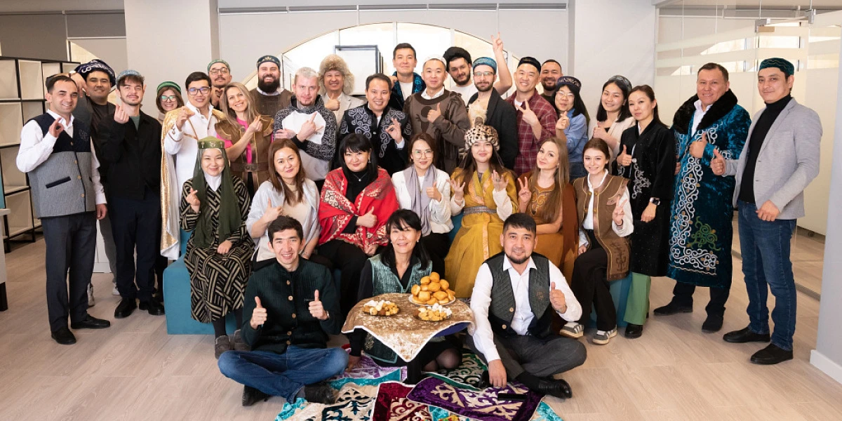  Директор рестопарка Астана «Самая вышка» 